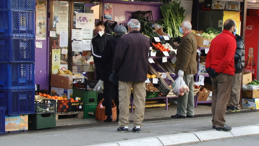 ANKETA: Dosta ljudi, prazniji zembilji